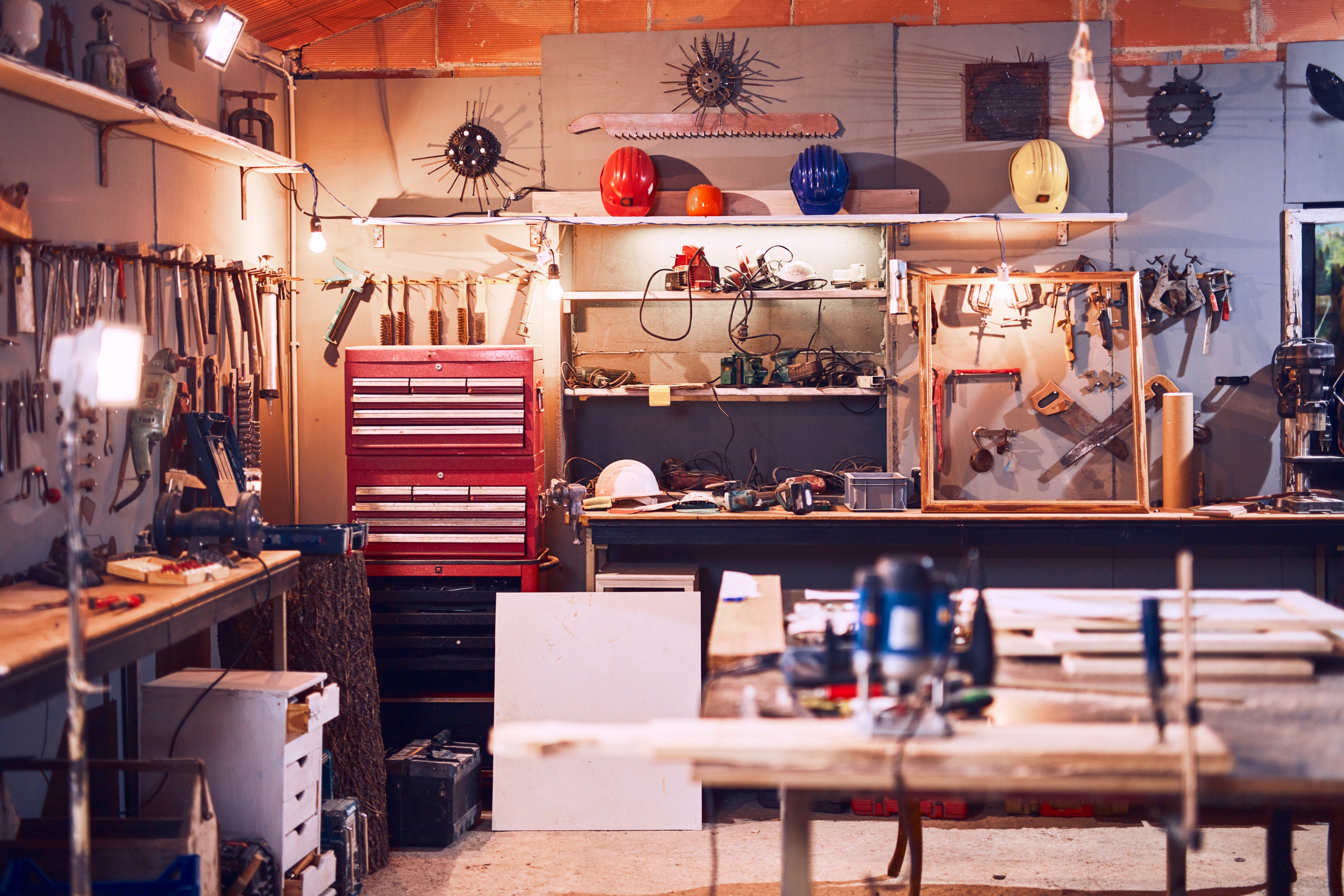 How to Choose the Right Workbench LED Light For Your Garage