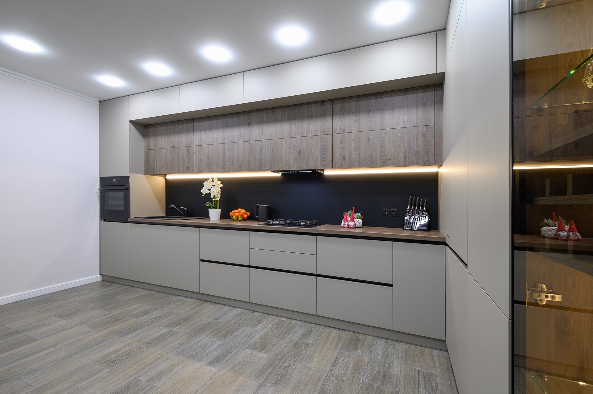 LED Lighting in Cabinets
